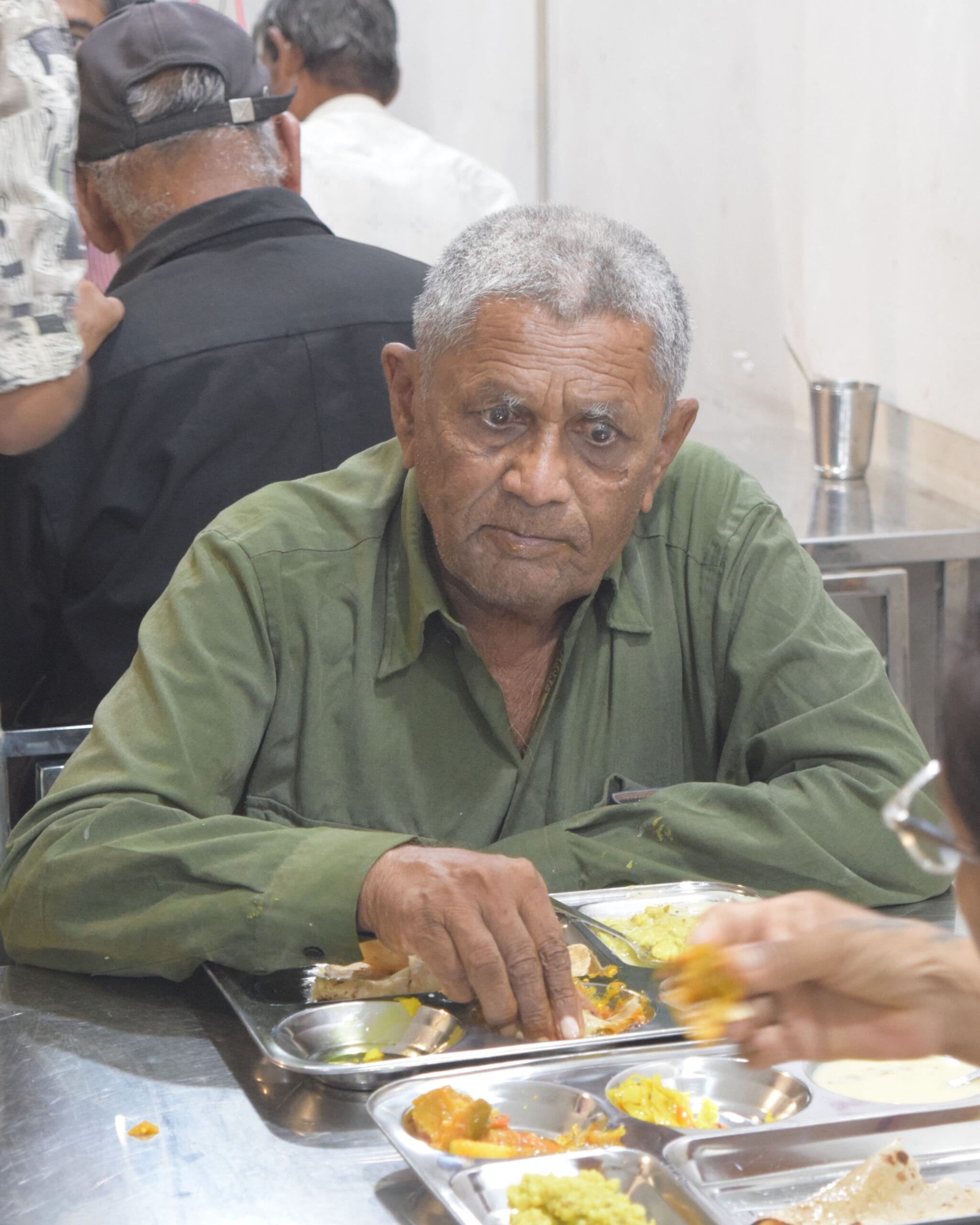 Senior citizen food service in Rajkot